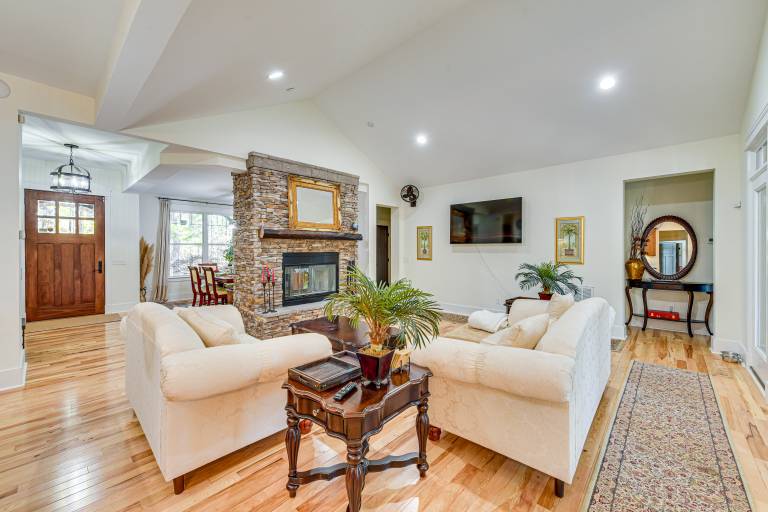 Fire Pit + Patio: Spacious Southern Pines Retreat — photo 4