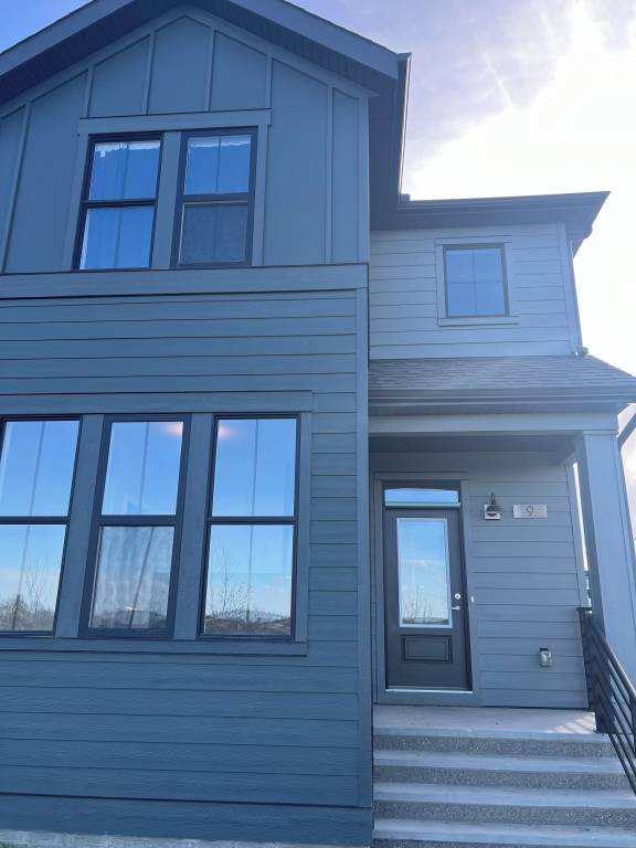 House Southwest Calgary