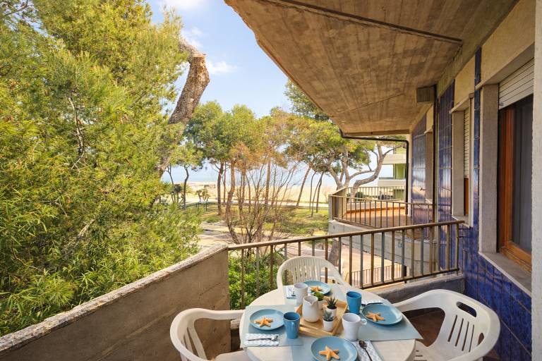 Rental apartment with terrace in Silvi