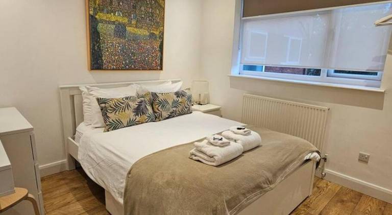 Rental apartment with 2 rooms for 6 persons in Luton