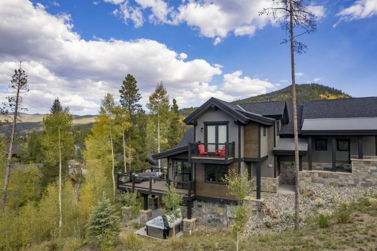 Eagle Ridge Luxurious Home on the Breckenridge Golf Course Firepit Eagle Ridge Luxurious Home on the Breckenridge Golf Course Firepit