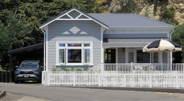 Villa | Pet-friendly in Napier