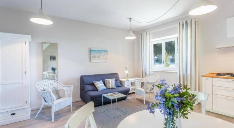 Rental apartment with barbecue, terrace & garden — photo 4