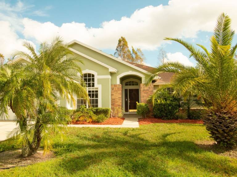 Children-friendly nice vacation home with garden & private pool | Pets allowed in Osceola, FL