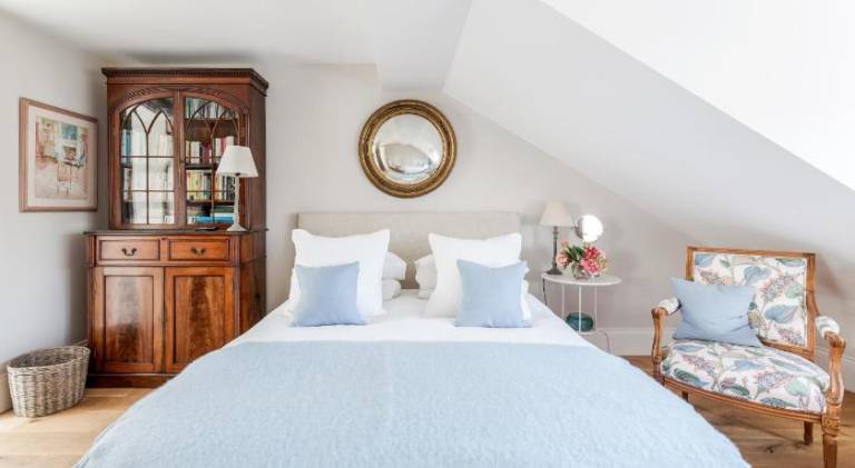 Cresswell Lodge in Kingston Upon Thames