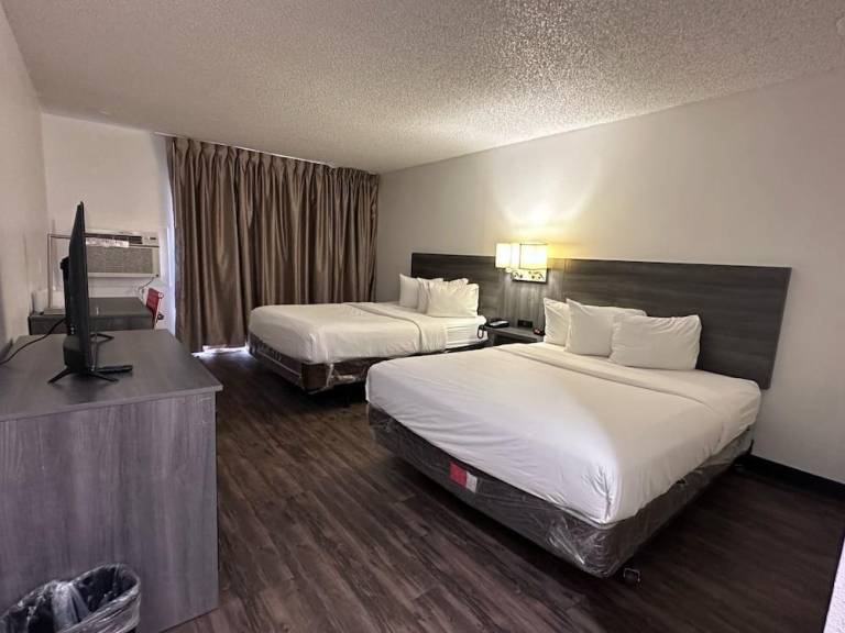 Las Palmas Airport Inn — photo 4