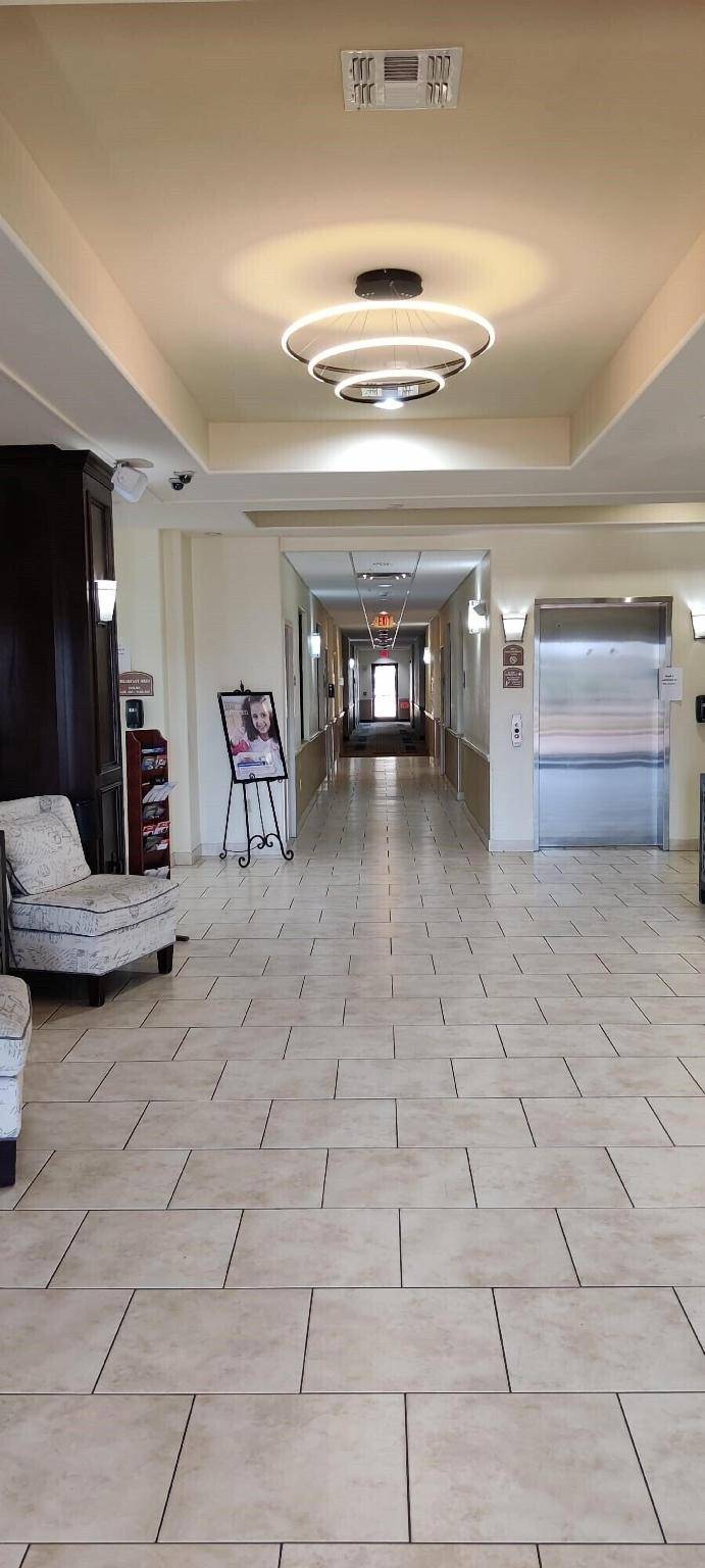ASPEN GRAND HOTEL LaPorte — photo 5