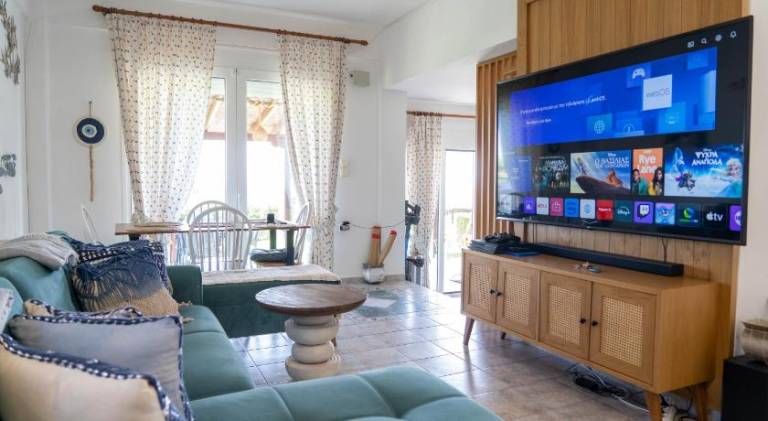 Villa with terrace & yard | Pets are welcome — photo 2