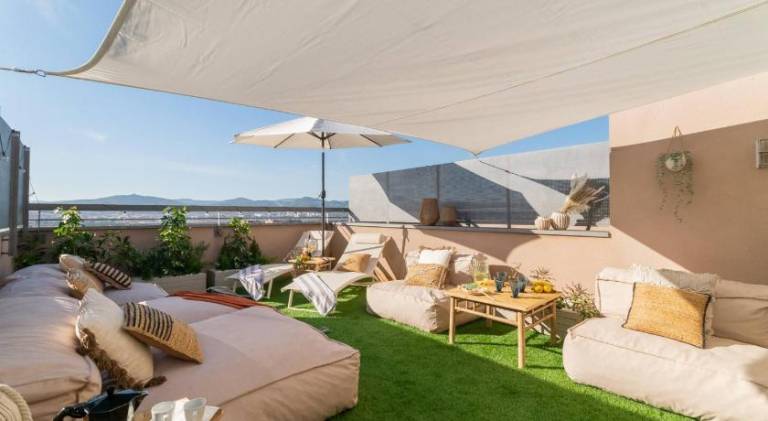 Apartment with pool & terrace — photo 4