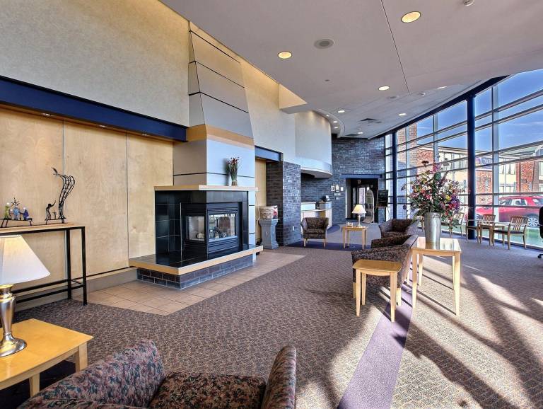 Country Inn & Suites by Radisson, Fergus Falls, MN — photo 5