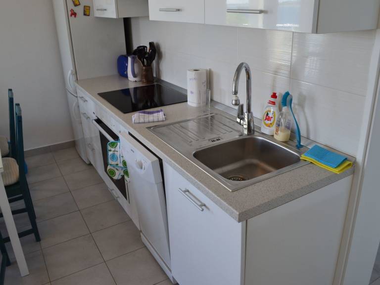 Apartment with terrace — photo 2