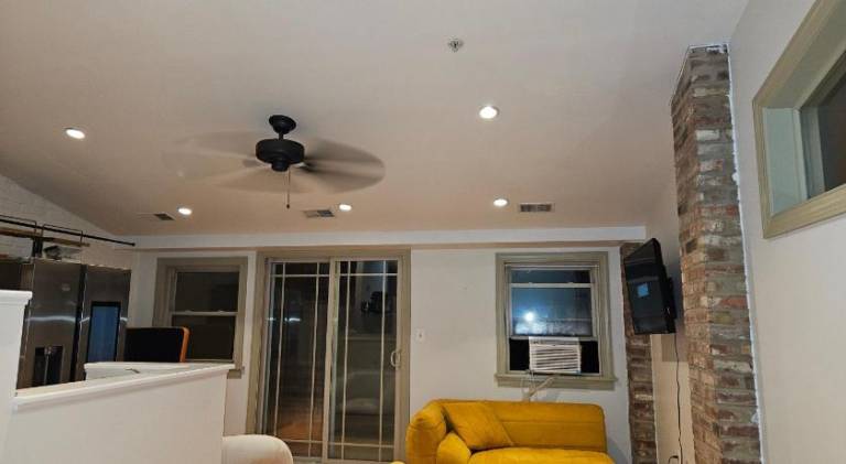 Dc Play House Bed and Breakfast