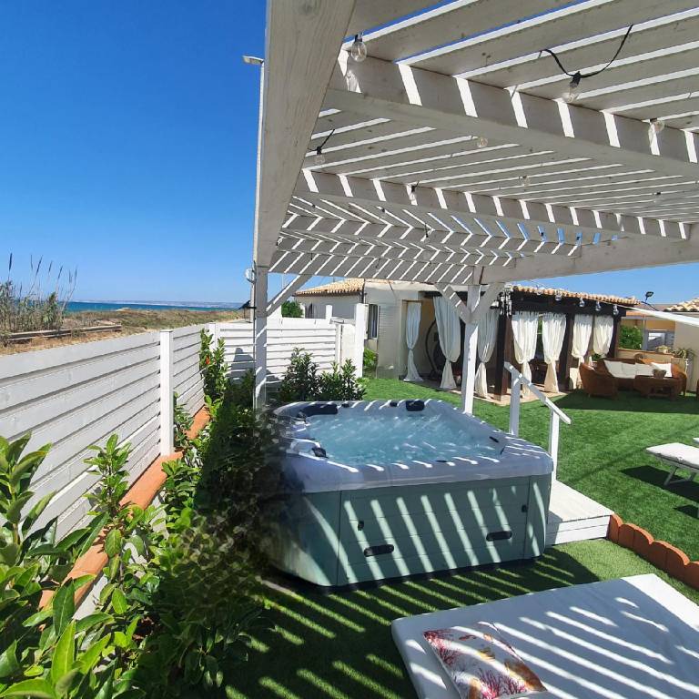 Family-oriented beautiful villa with pool, terrace & grill | Beach nearby | Good for workation | Pet-friendly — photo 4