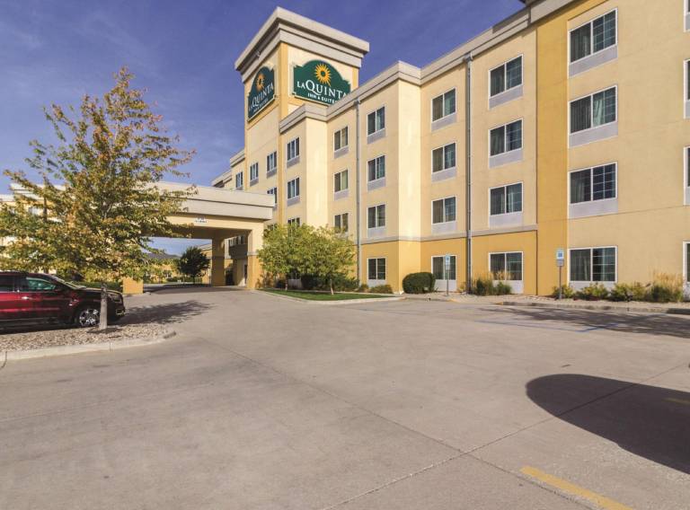 La Quinta Inn & Suites by Wyndham Fargo-Medical Center in Fargo, ND