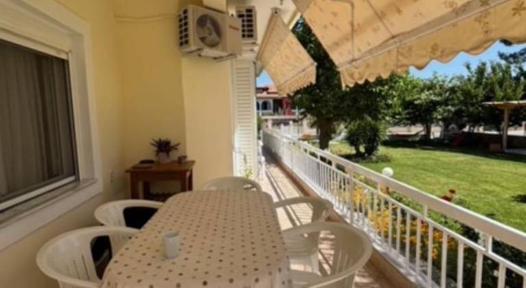 Serviced apartment with terrace, garden & BBQ | Suitable for remote work — photo 2