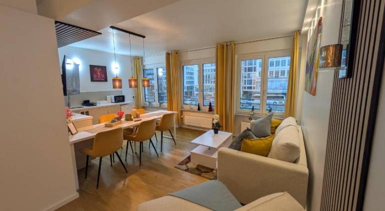 Munich Top Place direkt am Karlsplatz - Stachus 70 qm mit 2 Schlafzimmer Apartment Mila in Munich