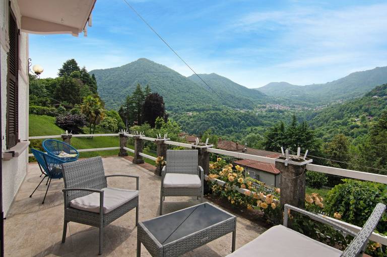 Villa "Luxury Oleandra" with Private Pool, Big Garden and Barbecue — photo 4