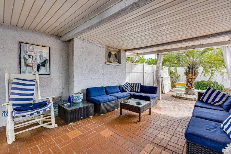 'Two by Sea' Beachfront Private Home w/ Courtyard! — photo 2