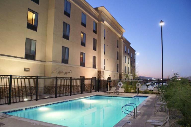 Hampton Inn Las Vegas/North Speedway — photo 2