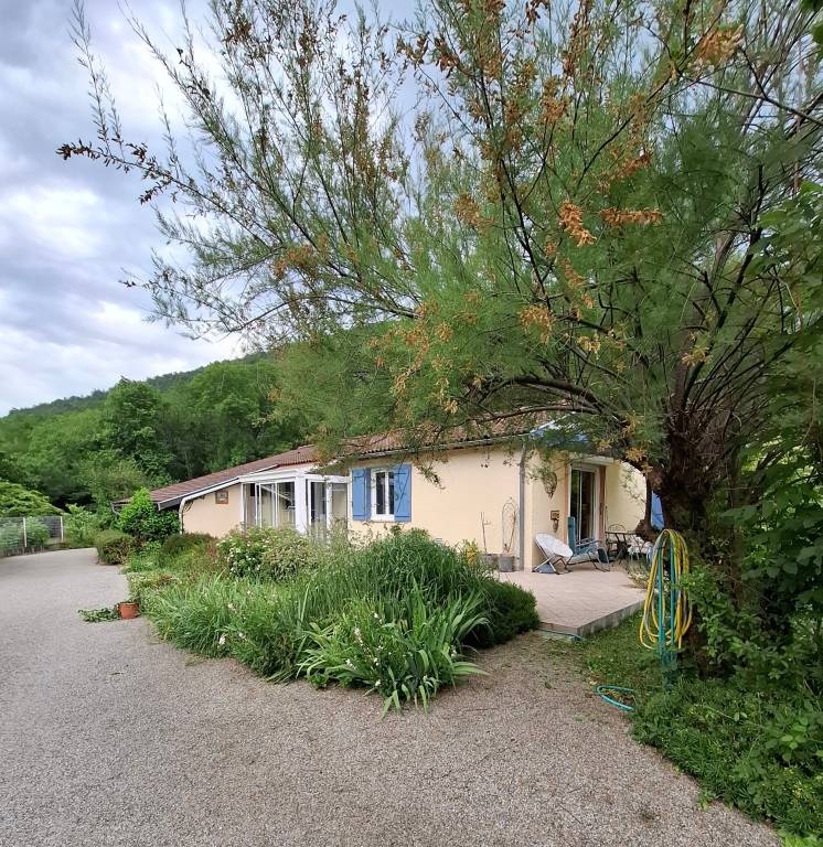 Studio Apartment 'Jardin Fleuri - Proche Foix' with Mountain View, Private Terrace and Wi-Fi — photo 5