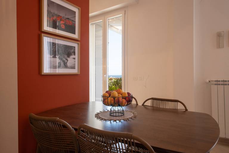 Apartment with patio | Sea view — photo 5