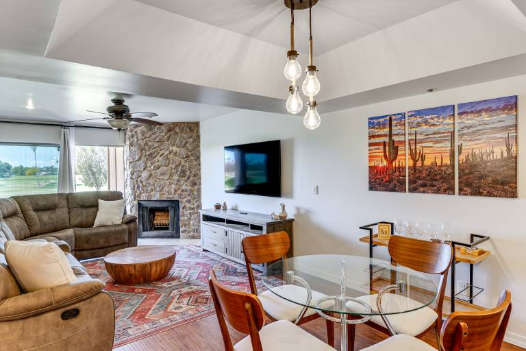 Golf Views & Pool Access Central Scottsdale Condo