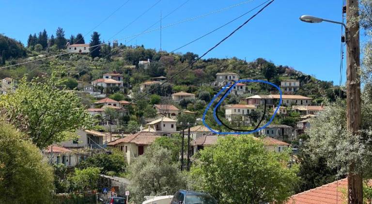 House with patio | Pets are welcome in Lefkada