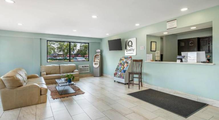 Quality Inn Chesapeake - Greenbrier — photo 2