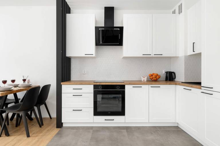 Family-oriented charming apartment with fast internet & yard | Dogs allowed — photo 3