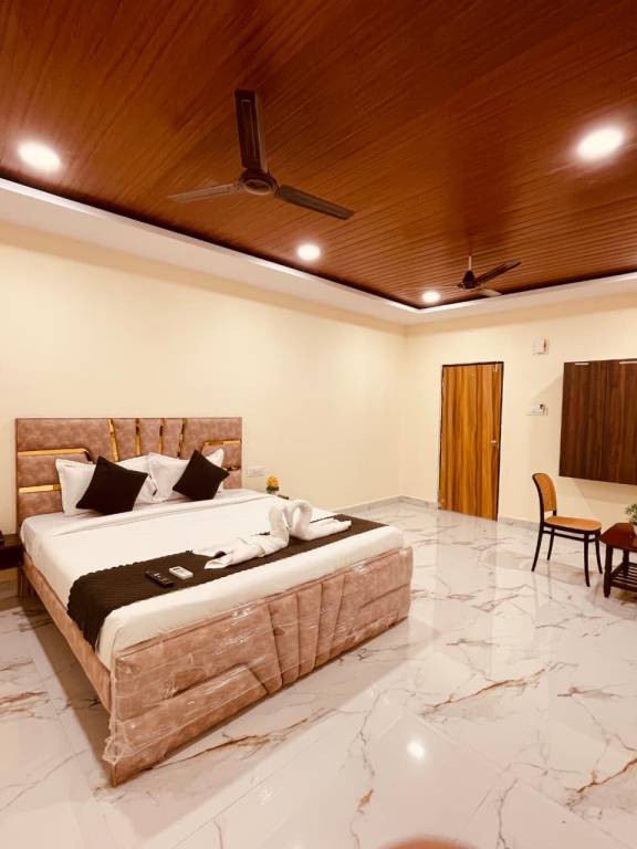 Hotel Sky Palace in Hyderabad