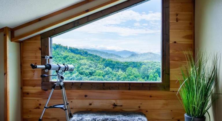 Falcons Lodge - Mtn View Hot Tub and Pool Table in Sevierville, TN