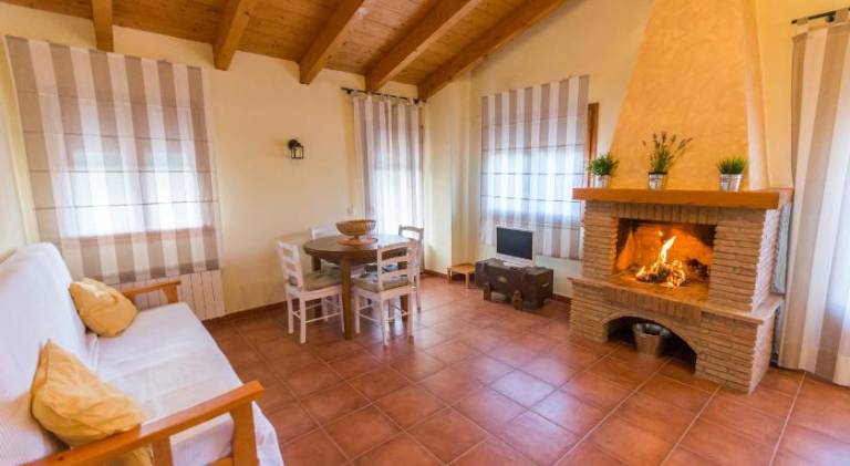 Apartment with barbecue & patio | Pet-friendly — photo 2