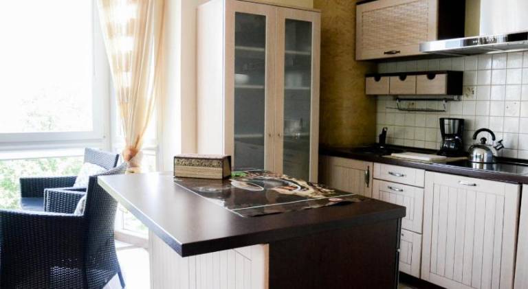 Charming rental apartment with jacuzzi | Pet-friendly — photo 2