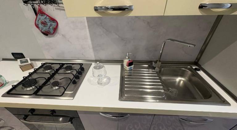 Rental apartment with jacuzzi — photo 4