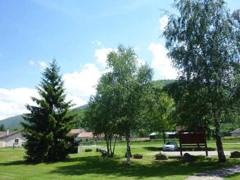 Vacation home with heated pool & patio | Mountain view — photo 3