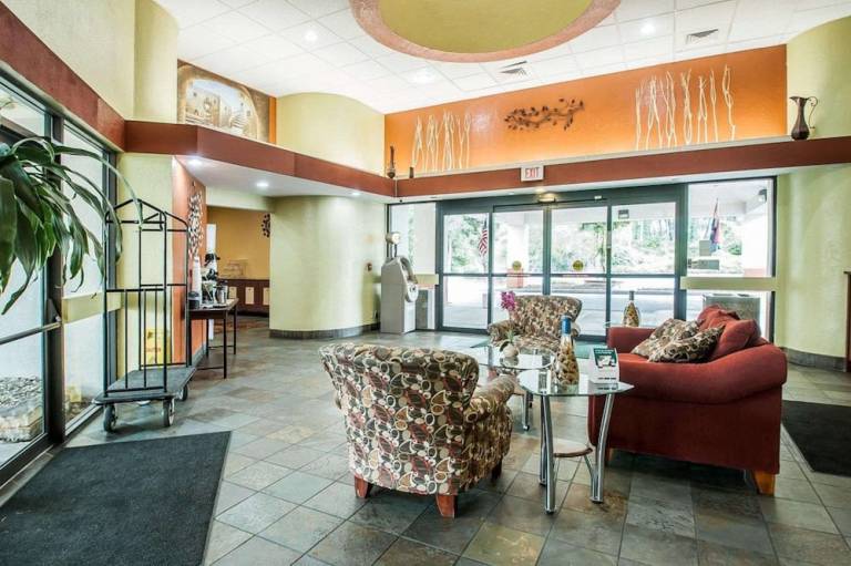 Quality Inn & Suites Kansas City I 435N Near Sports Complex