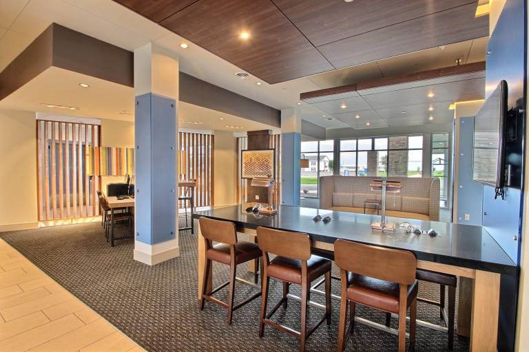 Holiday Inn Express & Suites Fond Du Lac By IHG — photo 5