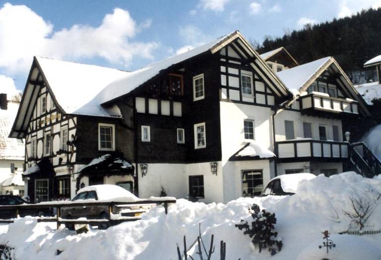 Gasthof Zum Dorfkrug (Winterberg/Züschen) — photo 2