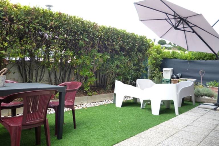 Holiday apartment with garden — photo 4
