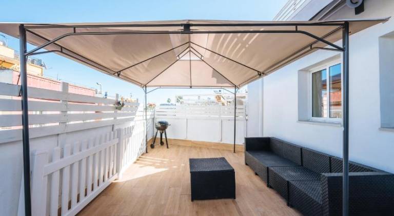 Child-friendly holiday apartment with patio | Close to Seville Cathedral | Good for workation | Pets are welcome — photo 5