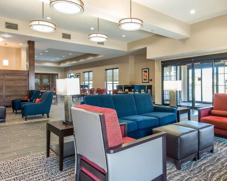 Comfort Suites Dunnellon near Rainbow Springs — photo 2