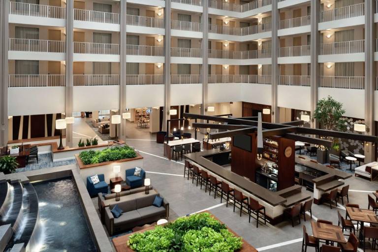 Embassy Suites by Hilton Cincinnati RiverCenter — photo 2
