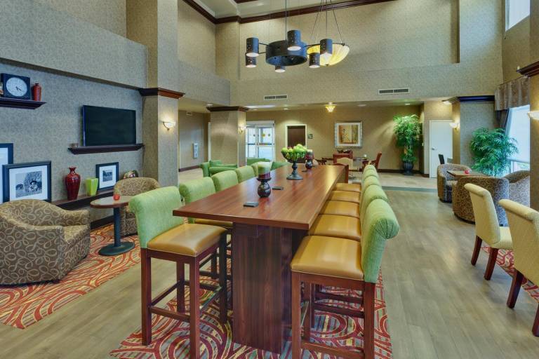 Hampton Inn & Suites by Hilton Sacramento-Airport-Natomas — photo 3