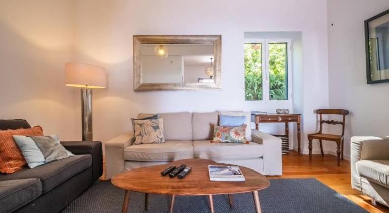 Fully equipped house with garden, private pool & barbecue | Next to Madeira Botanical Garden | Pet-friendly — photo 2
