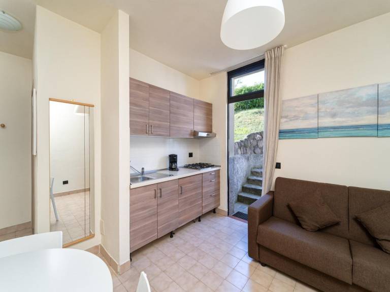 Rental apartment with yard, patio & pool — photo 4