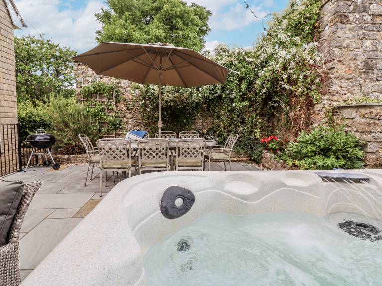 Family-friendly cottage with jacuzzi & garden | Pets are welcome — photo 4