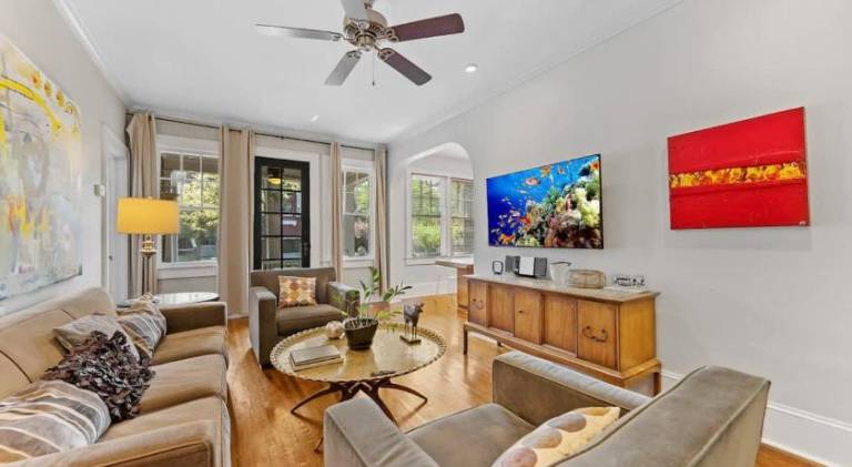 Vacation home with 2 rooms for 4 persons in Charlotte, NC