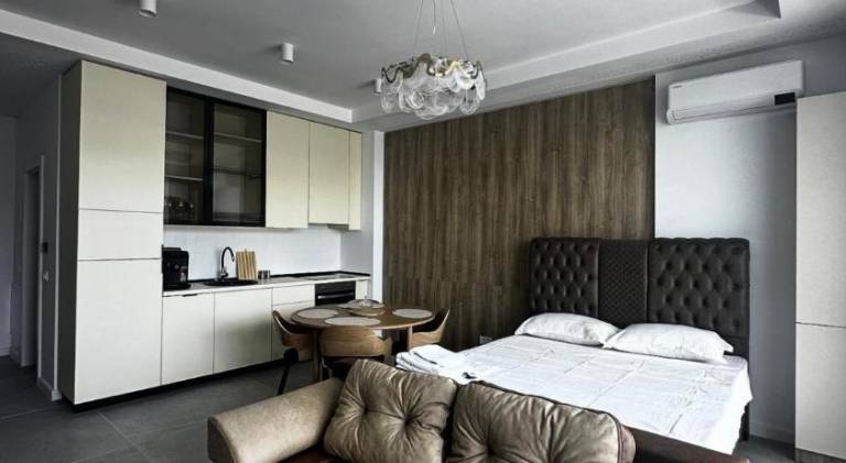 Apartment with pool in Constanta