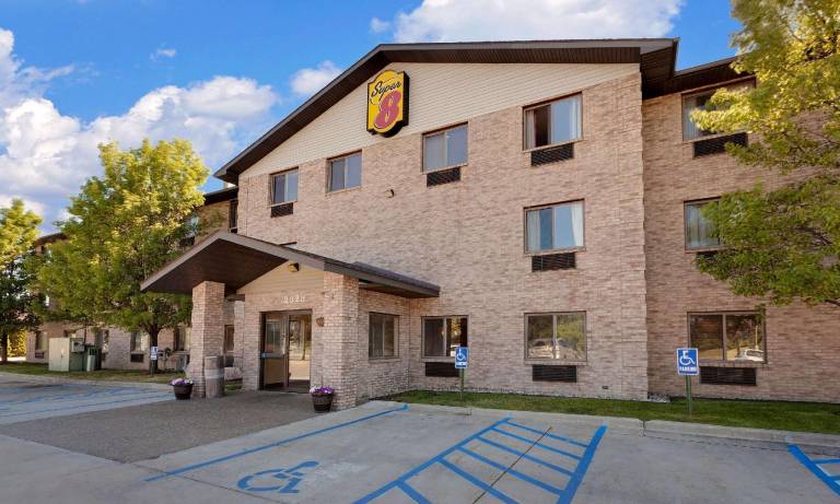 Super 8 By Wyndham Mt. Pleasant in Mount Pleasant, MI