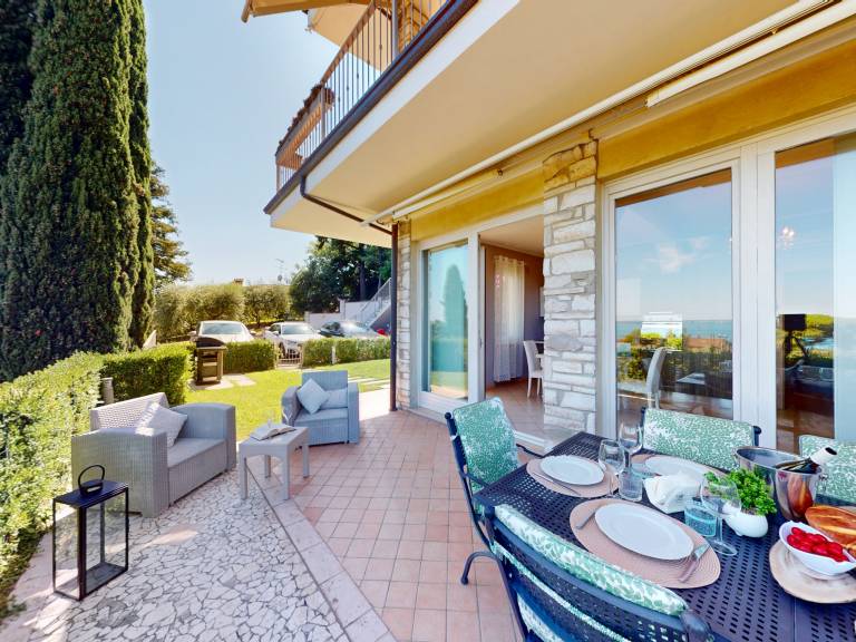 Ferienwohnung mit Hund inMoniga del Garda  f&uuml;r max. 6 Personen